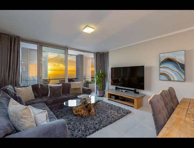 3 BEDROOM APARTMENT TO LET IN CAMPS BAY